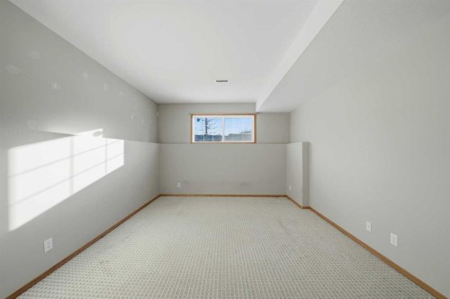 96 Addington Drive, Red Deer, AB - Indoor Photo Showing Other Room
