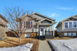 124 Heartland Crescent  Penhold, AB T0M 1R0