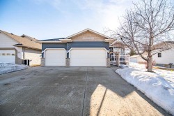 93 Dowler Street  Red Deer, AB T4R 2X7