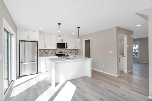14 Anna Close, Blackfalds, AB - Indoor Photo Showing Kitchen With Upgraded Kitchen
