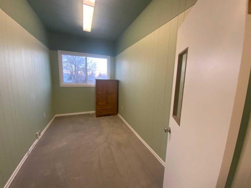 416 Arena, Trochu, AB - Indoor Photo Showing Other Room