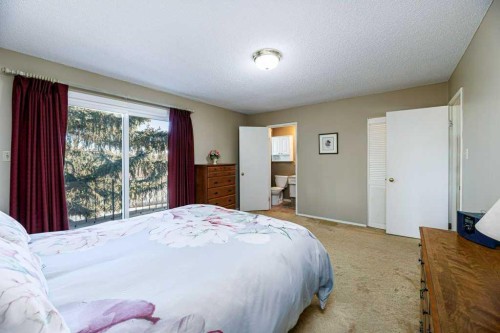 15 Waghorn Close, Red Deer, AB - Indoor Photo Showing Bedroom