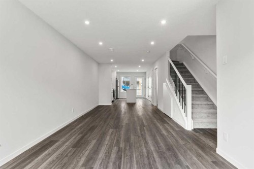 14675 1 Street Ne, Calgary, AB - Indoor Photo Showing Other Room