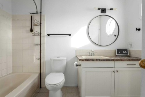 50 Denovan Crescent, Red Deer, AB - Indoor Photo Showing Bathroom