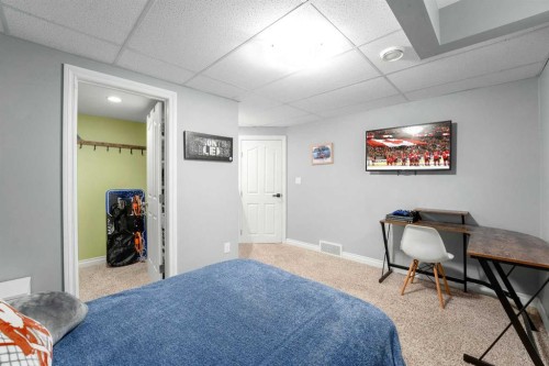 50 Denovan Crescent, Red Deer, AB - Indoor Photo Showing Bedroom