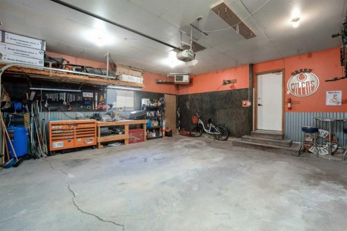 50 Denovan Crescent, Red Deer, AB - Indoor Photo Showing Garage