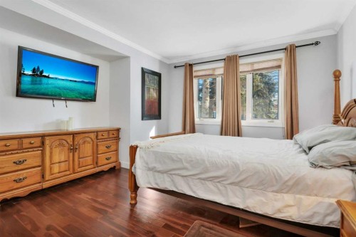 3742 44 Avenue, Red Deer, AB - Indoor Photo Showing Bedroom