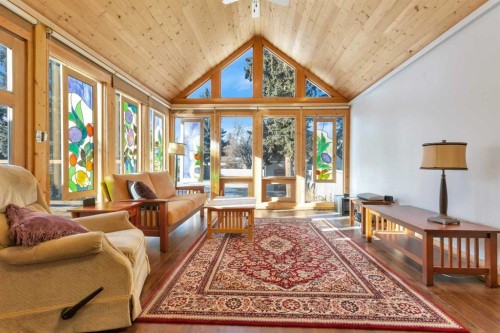 3742 44 Avenue, Red Deer, AB - Indoor