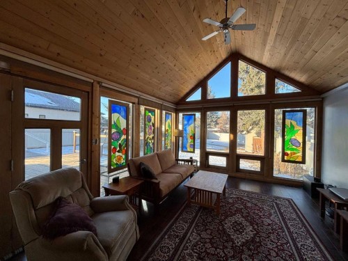 3742 44 Avenue, Red Deer, AB - Indoor