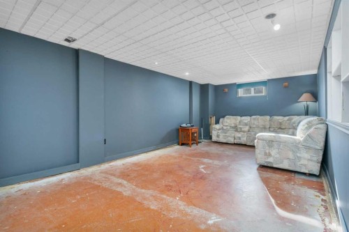 3742 44 Avenue, Red Deer, AB - Indoor