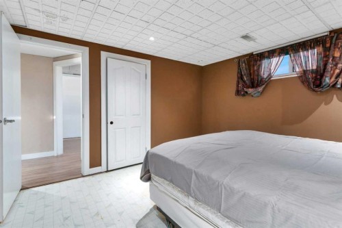 3742 44 Avenue, Red Deer, AB - Indoor Photo Showing Bedroom