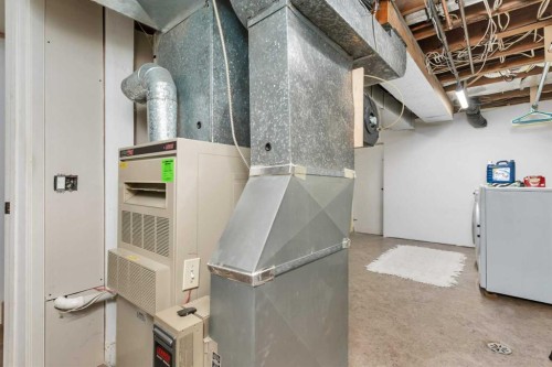 3742 44 Avenue, Red Deer, AB - Indoor