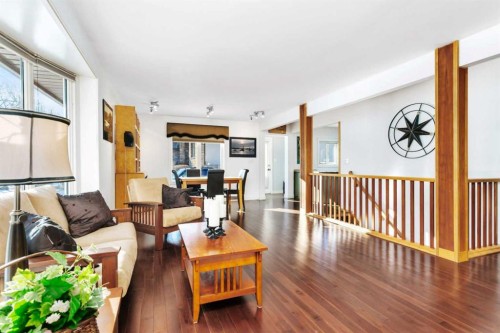 3742 44 Avenue, Red Deer, AB - Indoor Photo Showing Living Room
