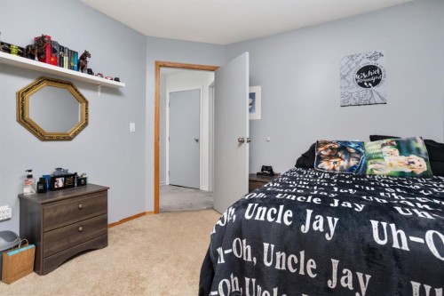 7601 41 Avenue, Camrose, AB - Indoor Photo Showing Bedroom