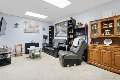 7601 41 Avenue, Camrose, AB - Indoor