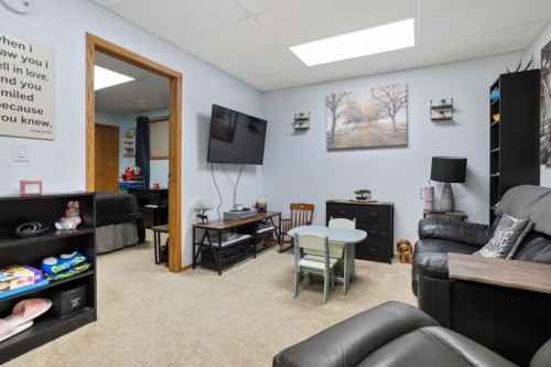 7601 41 Avenue, Camrose, AB - Indoor