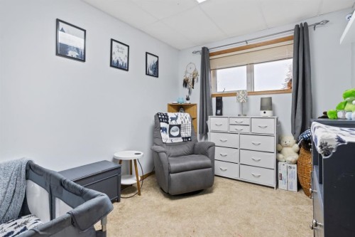 7601 41 Avenue, Camrose, AB - Indoor Photo Showing Bedroom