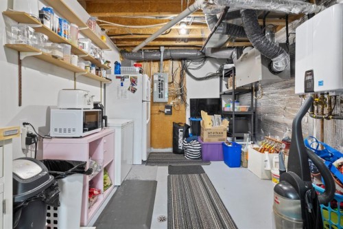 7601 41 Avenue, Camrose, AB - Indoor Photo Showing Basement
