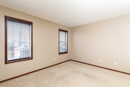 36 Johns Street, Red Deer, AB - Indoor Photo Showing Other Room