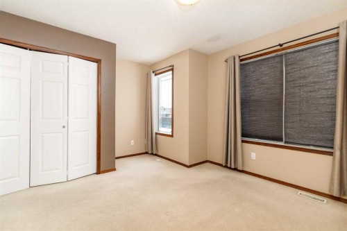 36 Johns Street, Red Deer, AB - Indoor Photo Showing Other Room