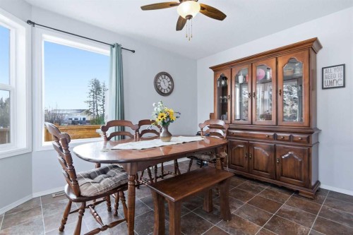 39081 C&E Trail, Red Deer, AB - Indoor Photo Showing Dining Room