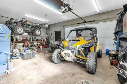 94 Stephenson Crescent, Red Deer, AB - Indoor Photo Showing Garage