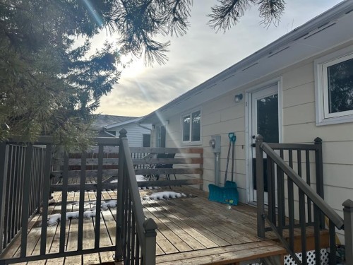 329 15 Street, Wainwright, AB - Outdoor