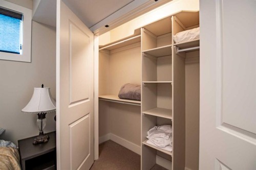 92 Fieldstone Way, Sylvan Lake, AB - Indoor Photo Showing Other Room