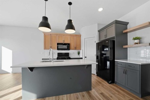 9 Aztec Street, Blackfalds, AB - Indoor Photo Showing Kitchen