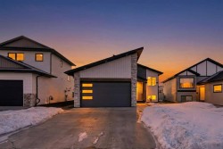 9 Aztec Street  Blackfalds, AB T4M 0M7