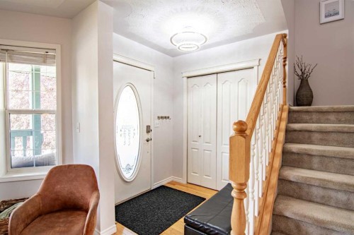 5008 41 Street, Sylvan Lake, AB - Indoor Photo Showing Other Room