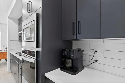 1170 Pacific Circle West, Lethbridge, AB - Indoor Photo Showing Kitchen