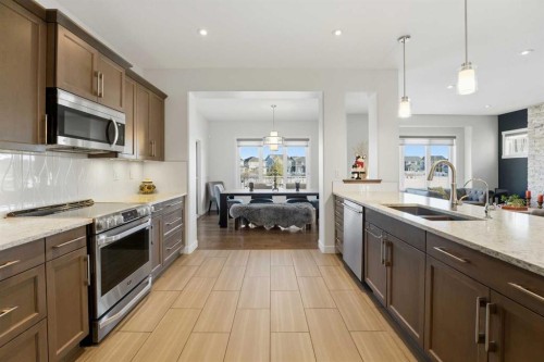 19 Vernon Close, Red Deer, AB - Indoor Photo Showing Kitchen With Double Sink With Upgraded Kitchen