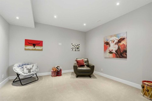 19 Vernon Close, Red Deer, AB - Indoor Photo Showing Other Room