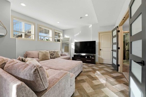 9 Sheep Close, Lacombe, AB - Indoor