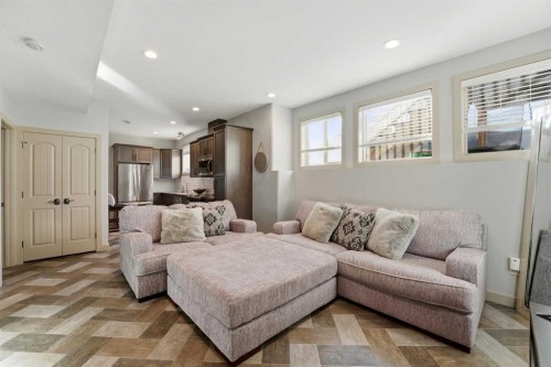 9 Sheep Close, Lacombe, AB - Indoor Photo Showing Living Room