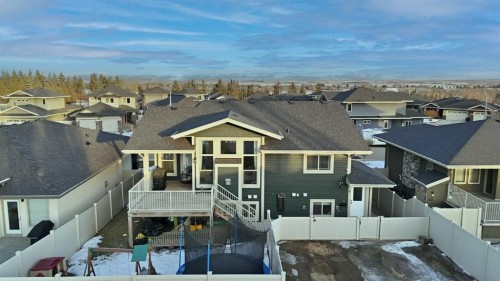 9 Sheep Close, Lacombe, AB - Outdoor