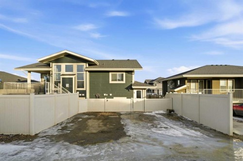 9 Sheep Close, Lacombe, AB - Outdoor