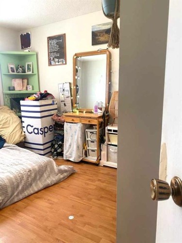 5209 60 North, Ponoka, AB - Indoor