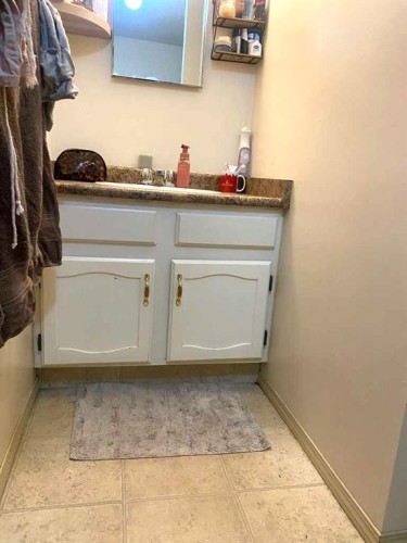 5209 60 North, Ponoka, AB - Indoor Photo Showing Other Room