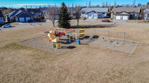 14 Riviera Drive, Lacombe, AB - Outdoor
