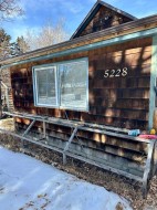 5228 50 Avenue  Sylvan Lake, AB T4S 1E7