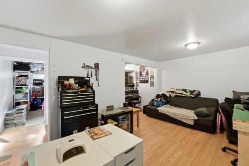 30 Poplar Crescent, Springbrook, AB - Indoor