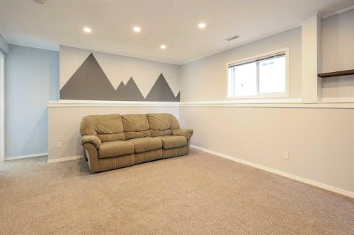 51 Ives Crescent, Red Deer, AB - Indoor Photo Showing Other Room