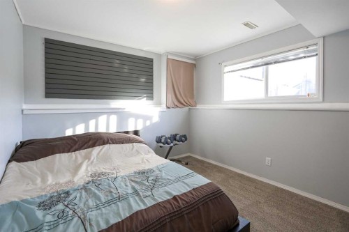 51 Ives Crescent, Red Deer, AB - Indoor Photo Showing Bedroom