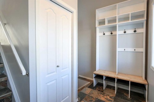 51 Ives Crescent, Red Deer, AB - Indoor Photo Showing Other Room