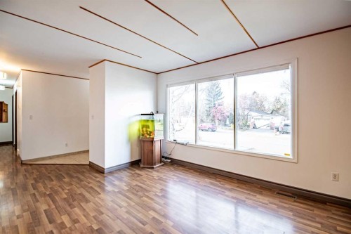 93 Westview Drive, Sylvan Lake, AB - Indoor Photo Showing Other Room