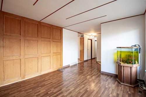 93 Westview Drive, Sylvan Lake, AB - Indoor Photo Showing Other Room