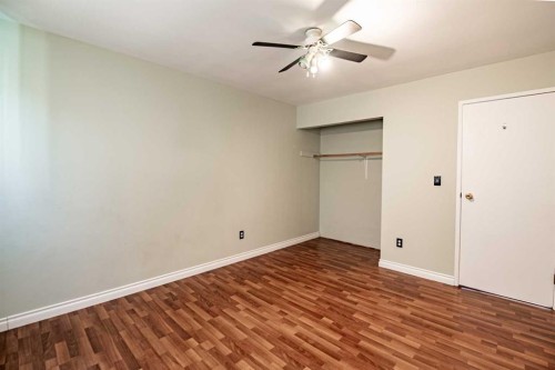 93 Westview Drive, Sylvan Lake, AB - Indoor Photo Showing Other Room