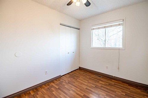 93 Westview Drive, Sylvan Lake, AB - Indoor Photo Showing Other Room